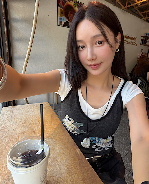 피오니 T
